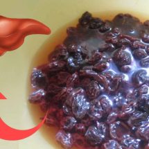 Detox Your Liver Naturally Using Raisins and Water