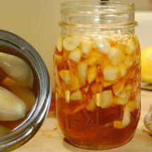 Honey, Garlic, and Apple Cider Vinegar Mixture for Obesity, Diabetes, and Indigestion