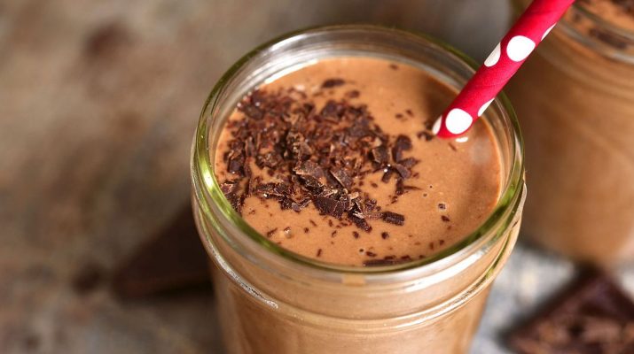 Chocolate-Peanut-Butter-Heart-Healthy-Smoothie