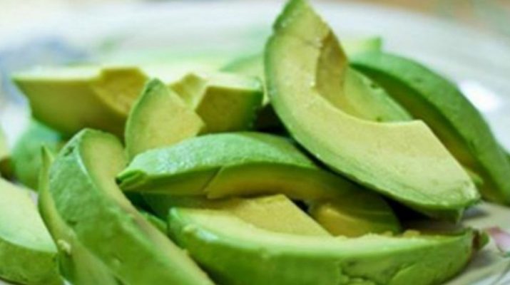 10-Reasons-Why-you-Should-Eat-An-Entire-Avocado-Every-Day