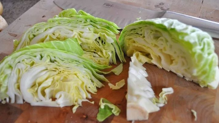 Cabbage-One-Of-The-Most-Effective-Foods-Often-Used-To-Heal-Stomach-Ulcer,-Detoxify-Liver-And-Stop-Inflammation