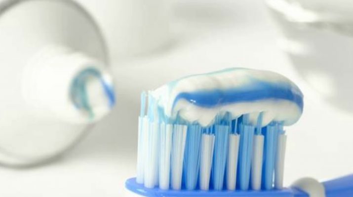 Study-Proves-These-Chemicals-in-Shampoo-and-Toothpaste-Are-Altering-Sex-Hormones-in-Adolescents