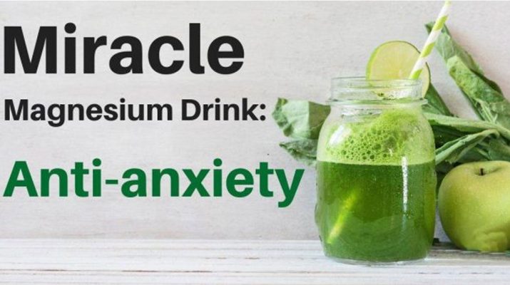 The-Anti-Anxiety-Juice-Recipe-that-Uses-Celery,-Spinach,-Apples-and-Ginger