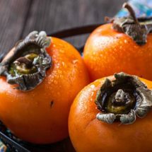 10 Healthy Reasons To Eat a Persimmon Every Day