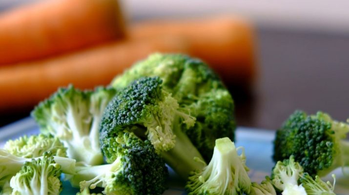 Science-Explains-How-Broccoli-Is-Good-For-Your-Skin-&-Hair