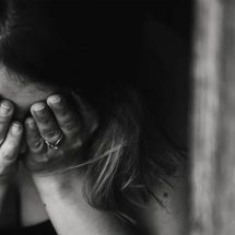 Sign of Depression in Women : How to Deal With It