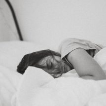 Suffering From Insomnia : 21 Things To Do When You Can’t Sleep (Science Backed Tips)